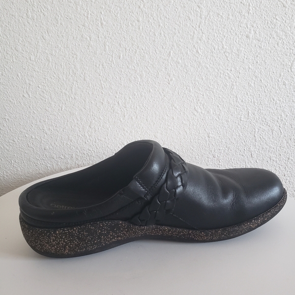 Aetrex Libby Comfort Clog Black Leather Slipons - Picture 10 of 11